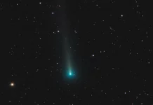 EL COMETA, SURCANDO EL ESPACIO INTERPLANETARIO